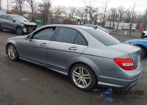2012 Mercedes-Benz C 300 Luxury 4Matic/Sport 4Matic from USA, damaged, VIN WDDGF8BBXCR198442